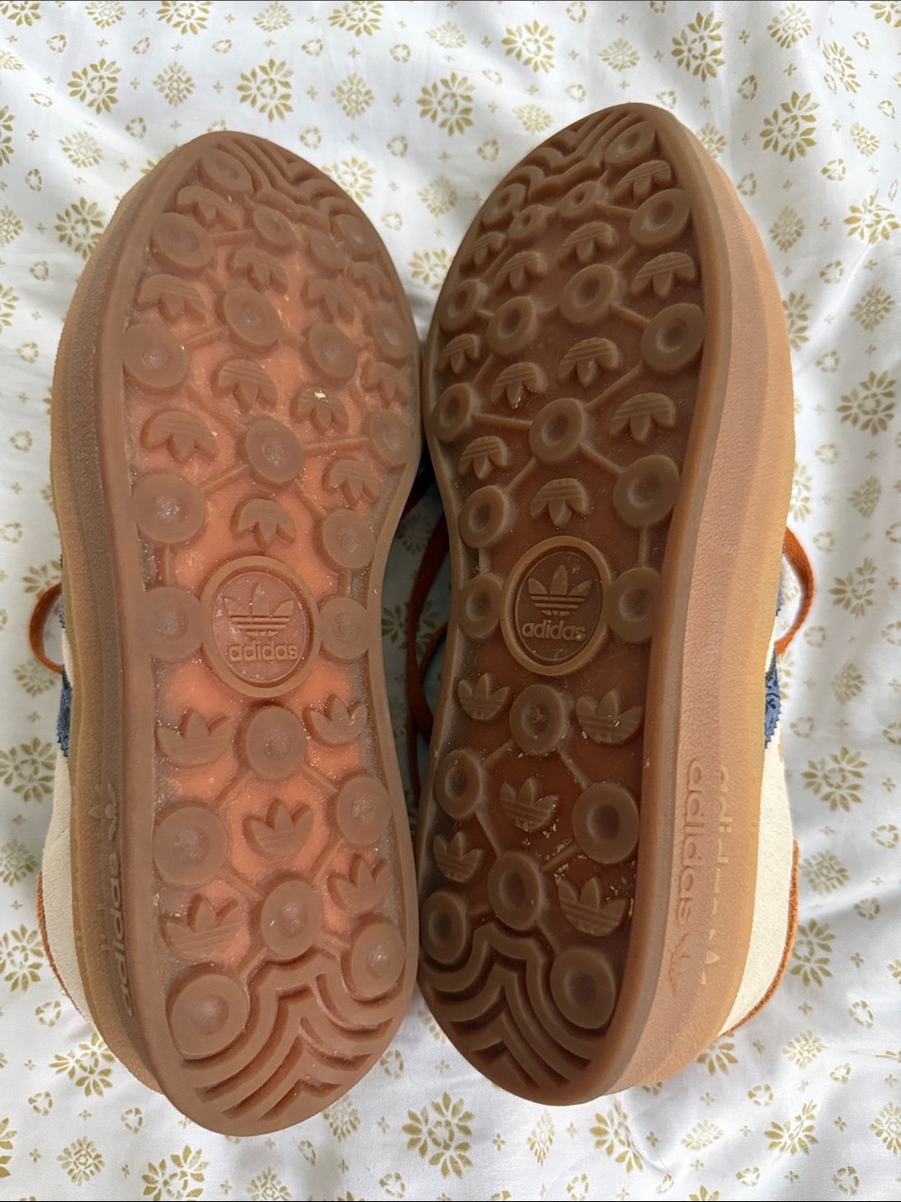 adidas Gazelle Low-Top Platform Sneakers in Cream, Blue & Brown - Picture 3 of 5